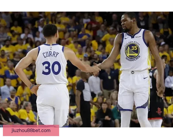 里弗斯盛赞库里颠覆时代地位杜兰特詹姆斯仍主宰联盟格局