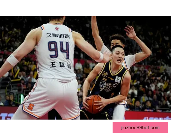 广州大胜广东徐昕两双击败旧主胡明轩低迷全场零分成焦点